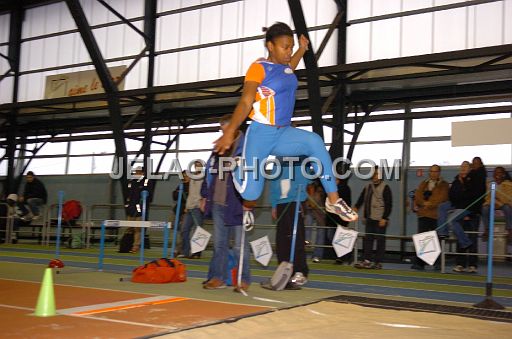 1169208_Jelag-photo_06012003