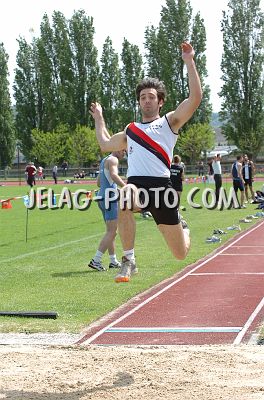 1344532_Jelag-photo_04052008