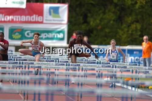 21065785_Jelag-Photo_06062010