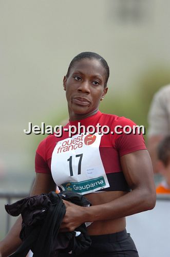 21065805_Jelag-Photo_06062010