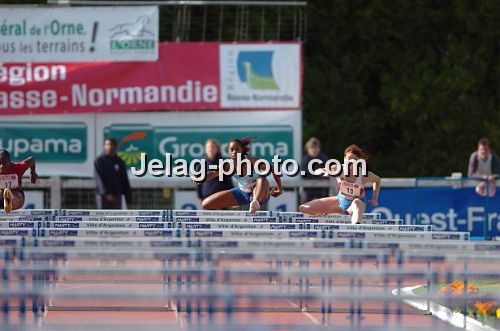 21066390_Jelag-Photo_06062010