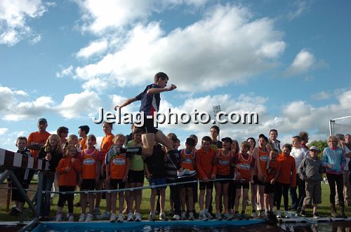 21067197_Jelag-Photo_06062010