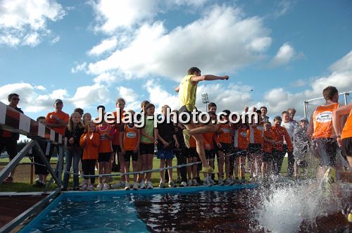 21067203_Jelag-Photo_06062010