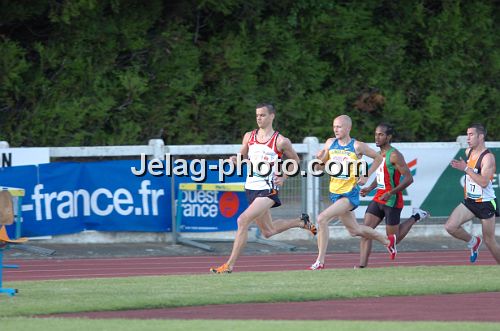 21066958_Jelag-Photo_06062010