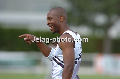 21065745_Jelag-Photo_06062010