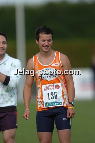 21066167_Jelag-Photo_06062010