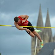 Saut a la perche - Homme